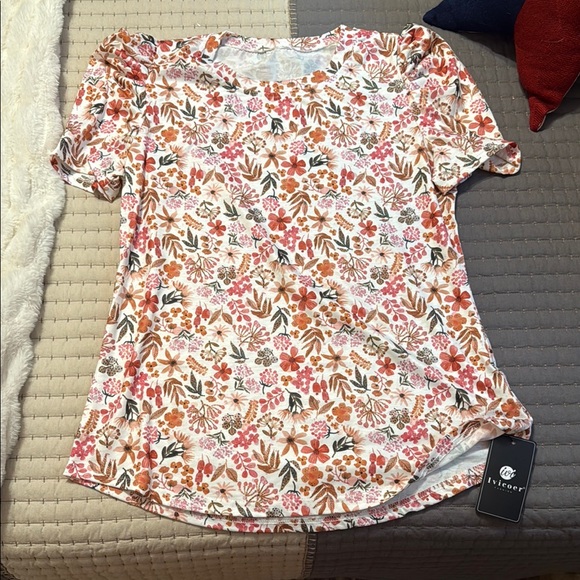 Floral Puff Sleeve T-shirt - Picture 1 of 3
